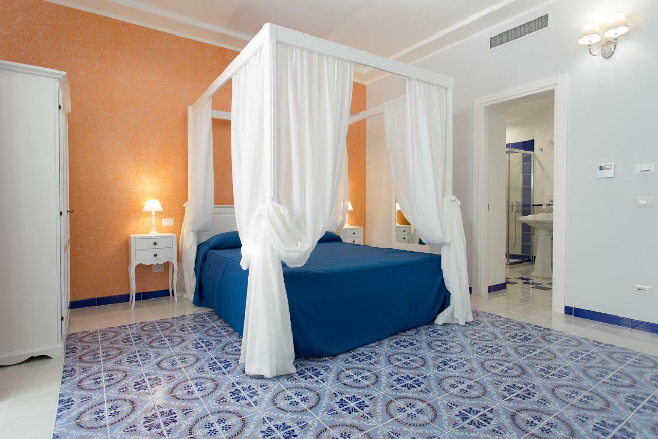 Odysseus Hotel Lípara Exterior foto