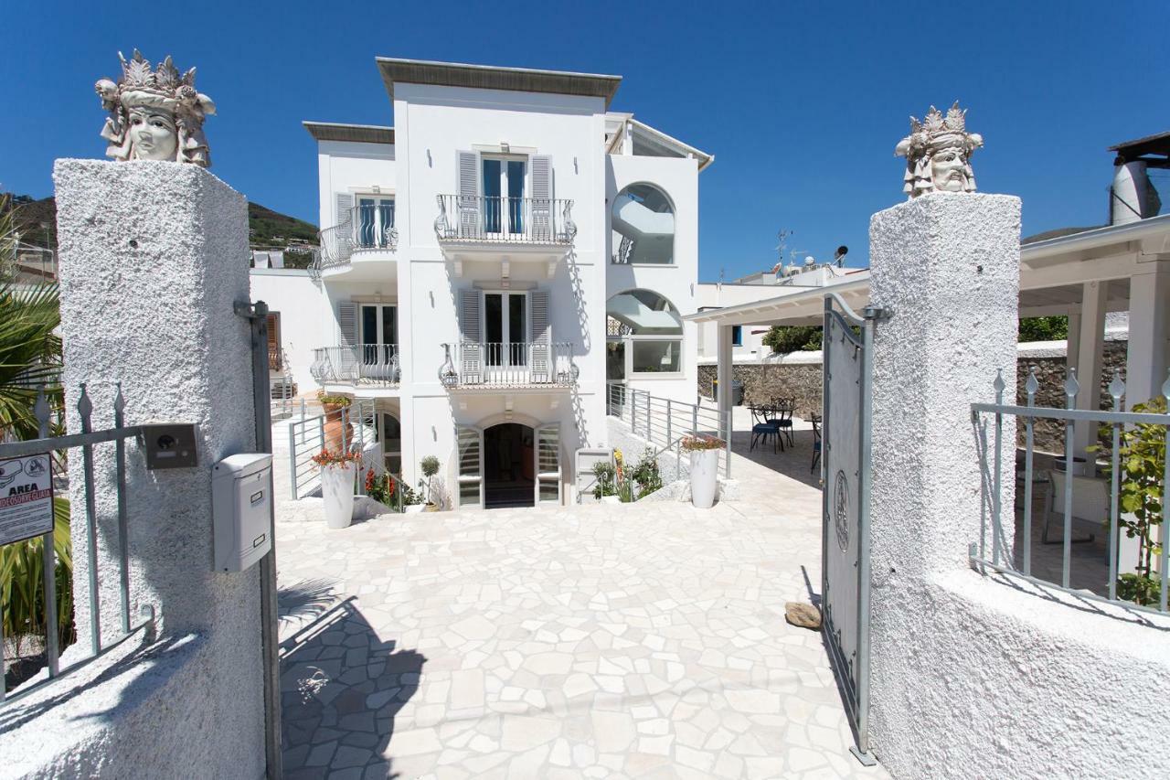 Odysseus Hotel Lípara Exterior foto