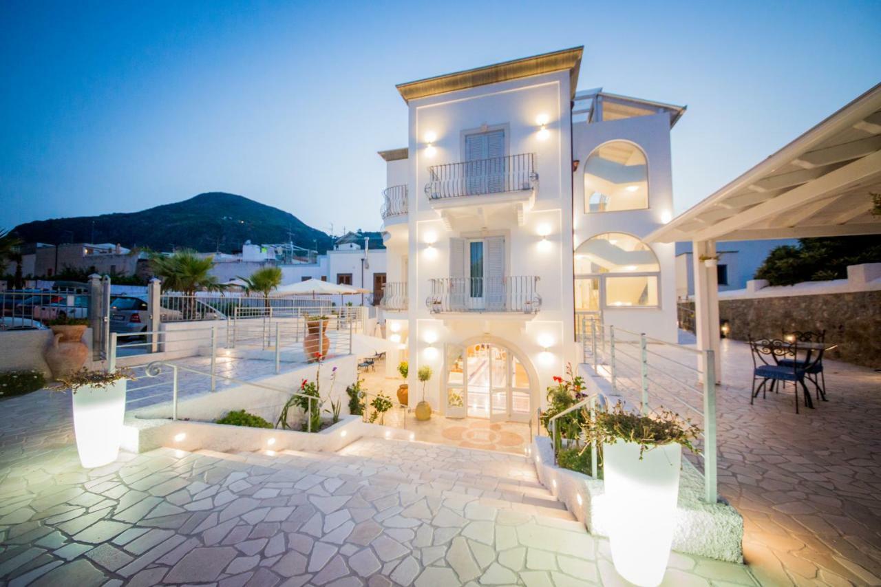 Odysseus Hotel Lípara Exterior foto